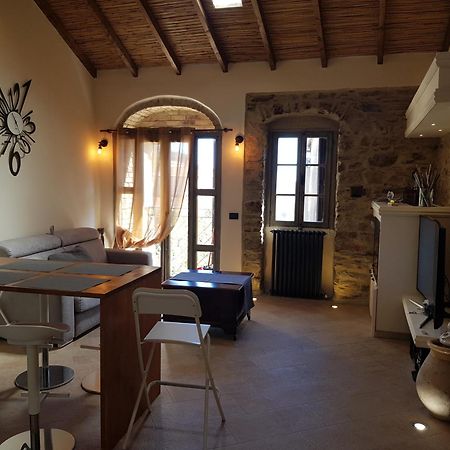 Casa Al-Ma Apartment Pietrabruna Екстериор снимка