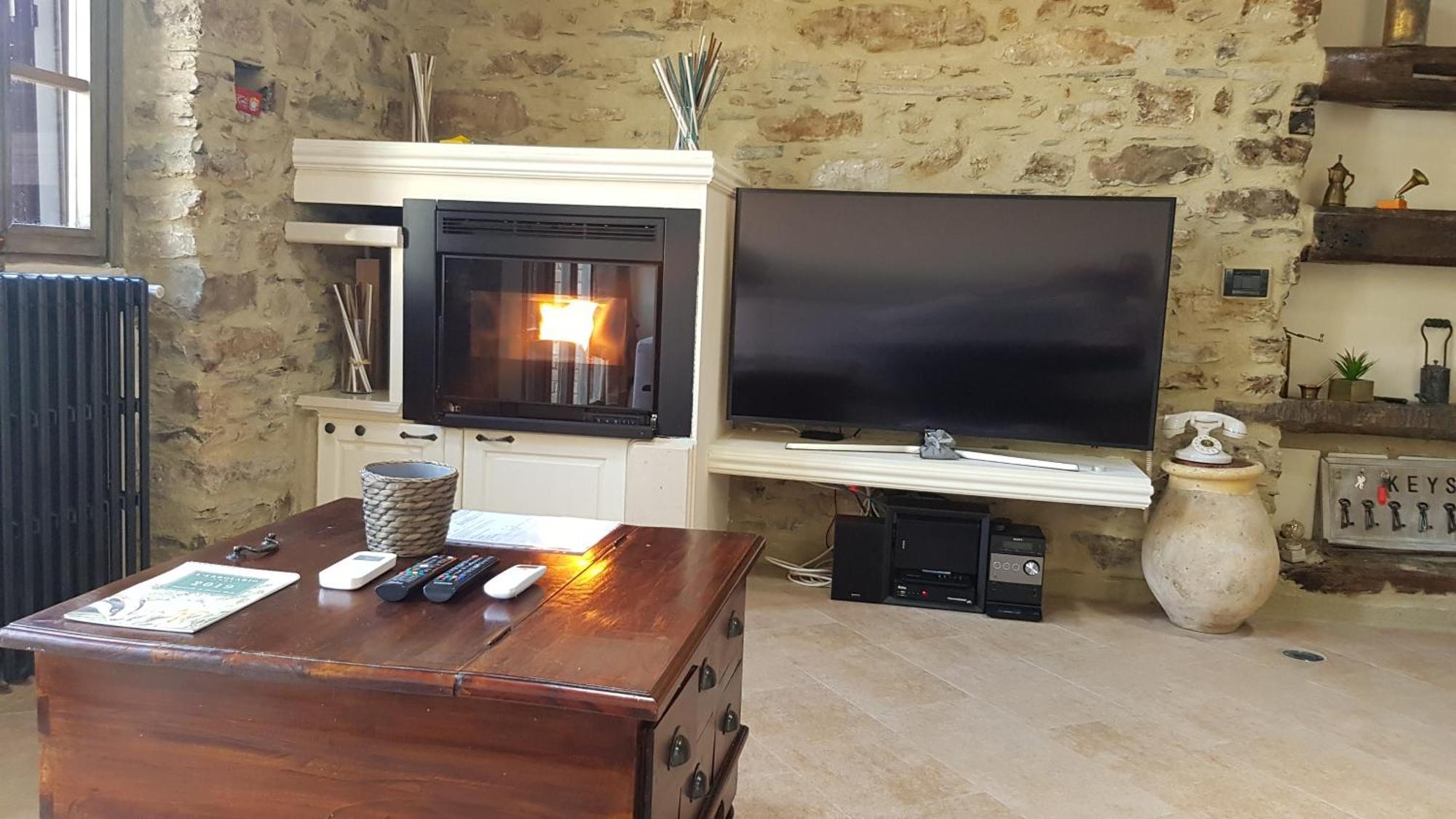 Casa Al-Ma Apartment Pietrabruna Екстериор снимка