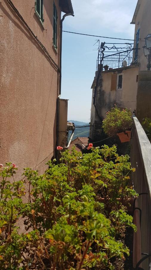 Casa Al-Ma Apartment Pietrabruna Екстериор снимка